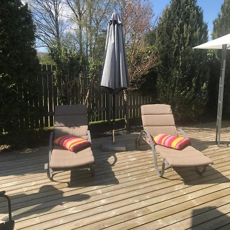 Skon Feriebolig Med Havudsigt I Naturskont Omrade Munkebo Exterior foto